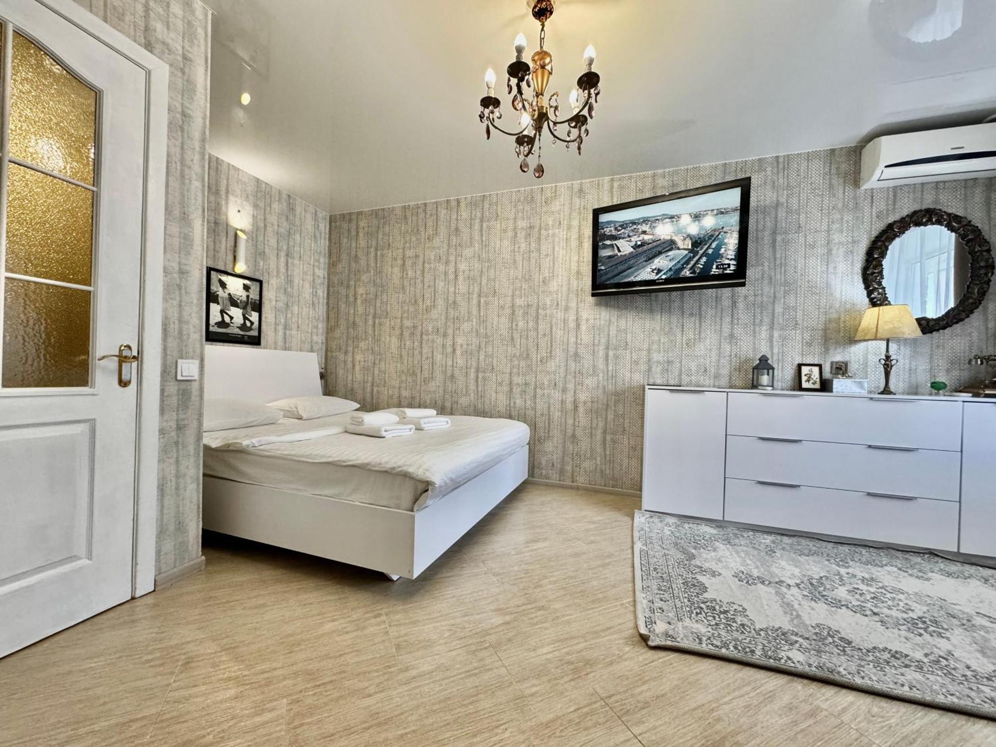 Apartpoltava Смак Італії У Самому Центрі Полтави , Білосніжна Студія В Новобудові, Банківський Чек ภายนอก รูปภาพ