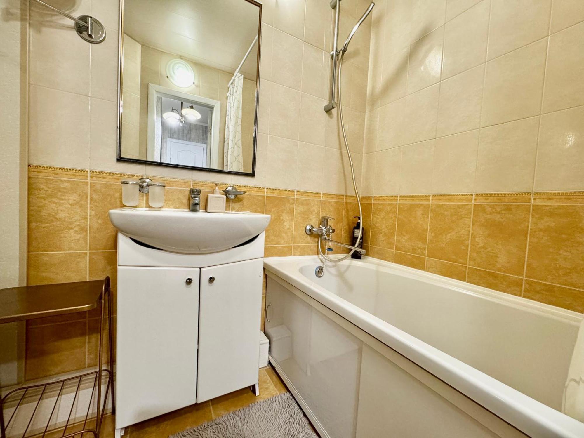 Apartpoltava Смак Італії У Самому Центрі Полтави , Білосніжна Студія В Новобудові, Банківський Чек ภายนอก รูปภาพ
